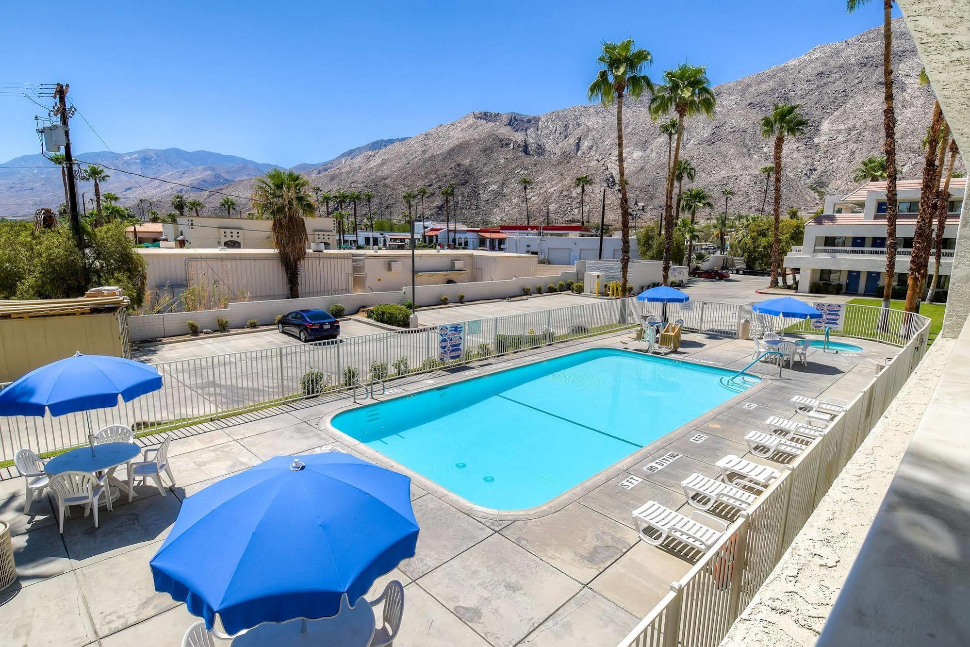 Motel 6-Palm Springs, Ca - Downtown Exterior foto